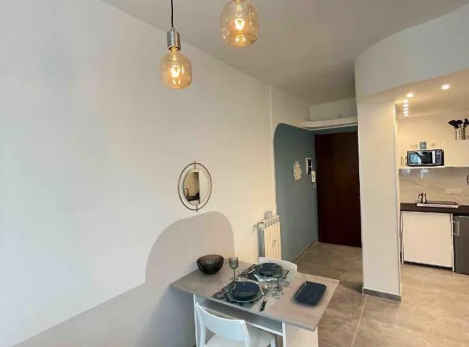 Amazing Flat Central Wi Fi A/c Apartment